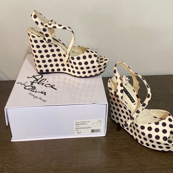 Alice + Olivia Shoes - Platform shoe